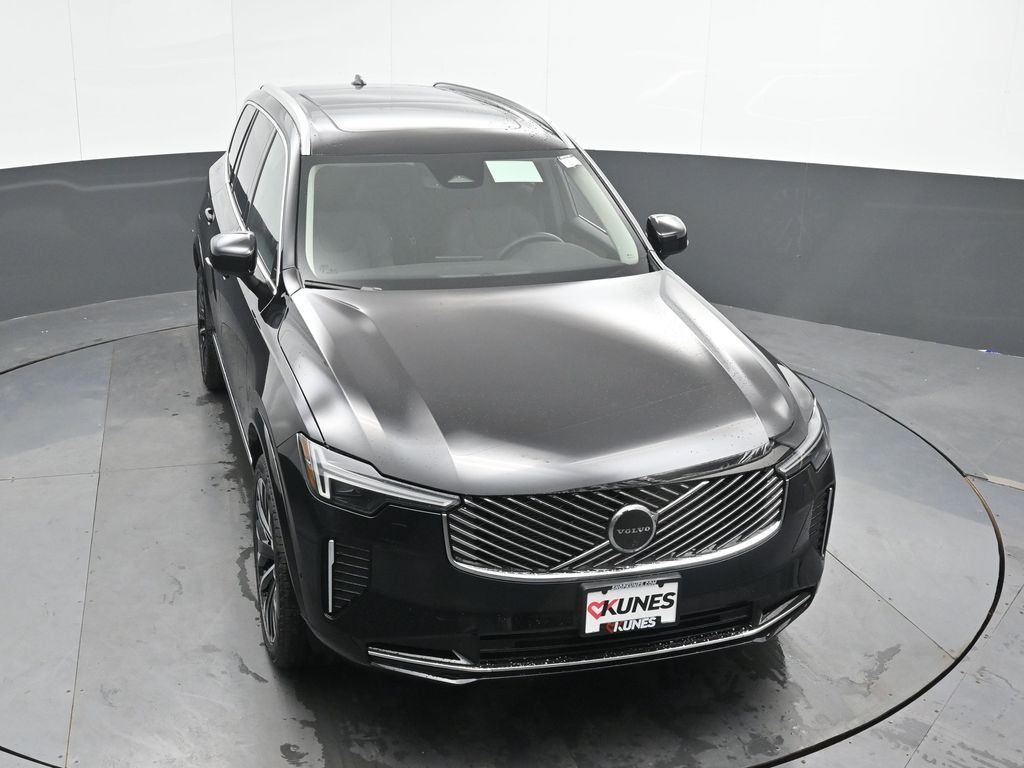 2026 Volvo XC90 Plus - Photo 35