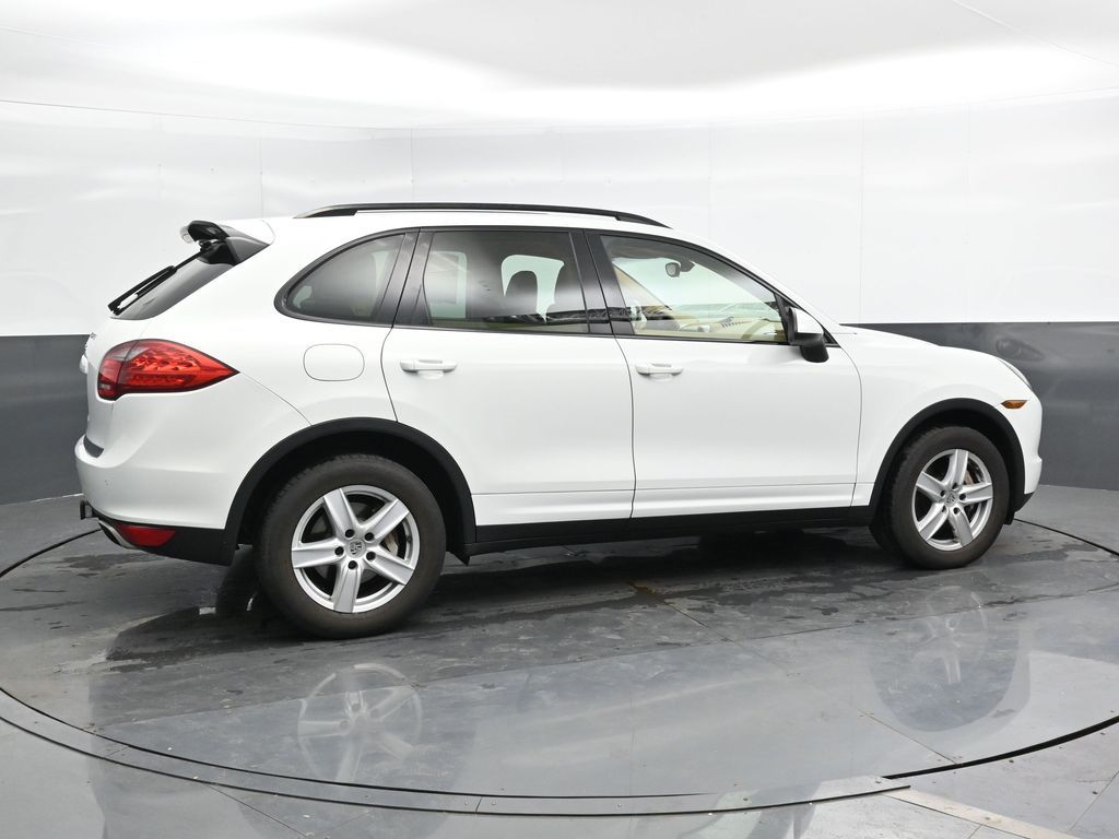 Used 2013 Porsche Cayenne S with VIN WP1AB2A2XDLA82283 for sale in Sycamore, IL