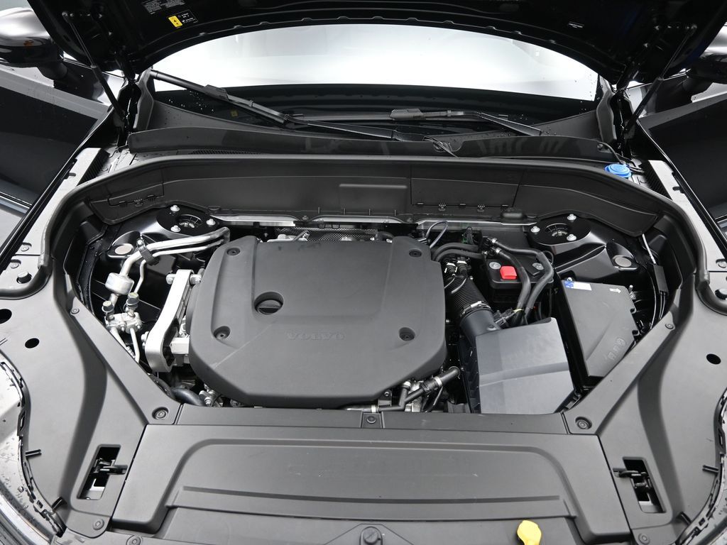 2026 Volvo XC90 Plus - Photo 30