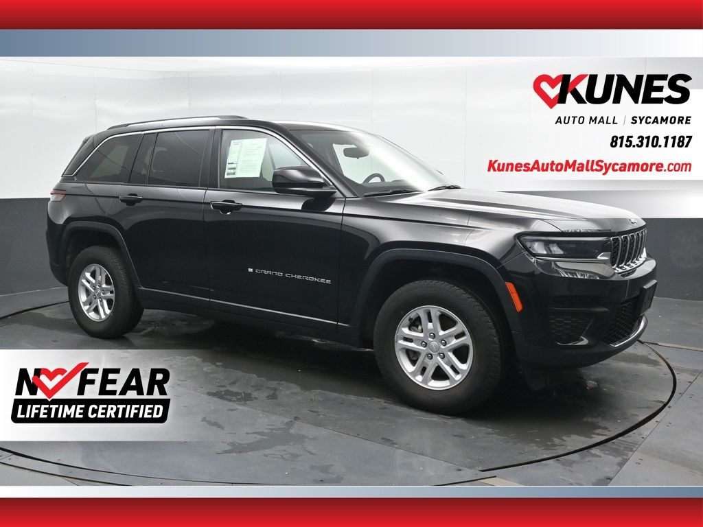 Used 2023 Jeep Grand Cherokee Laredo SUV