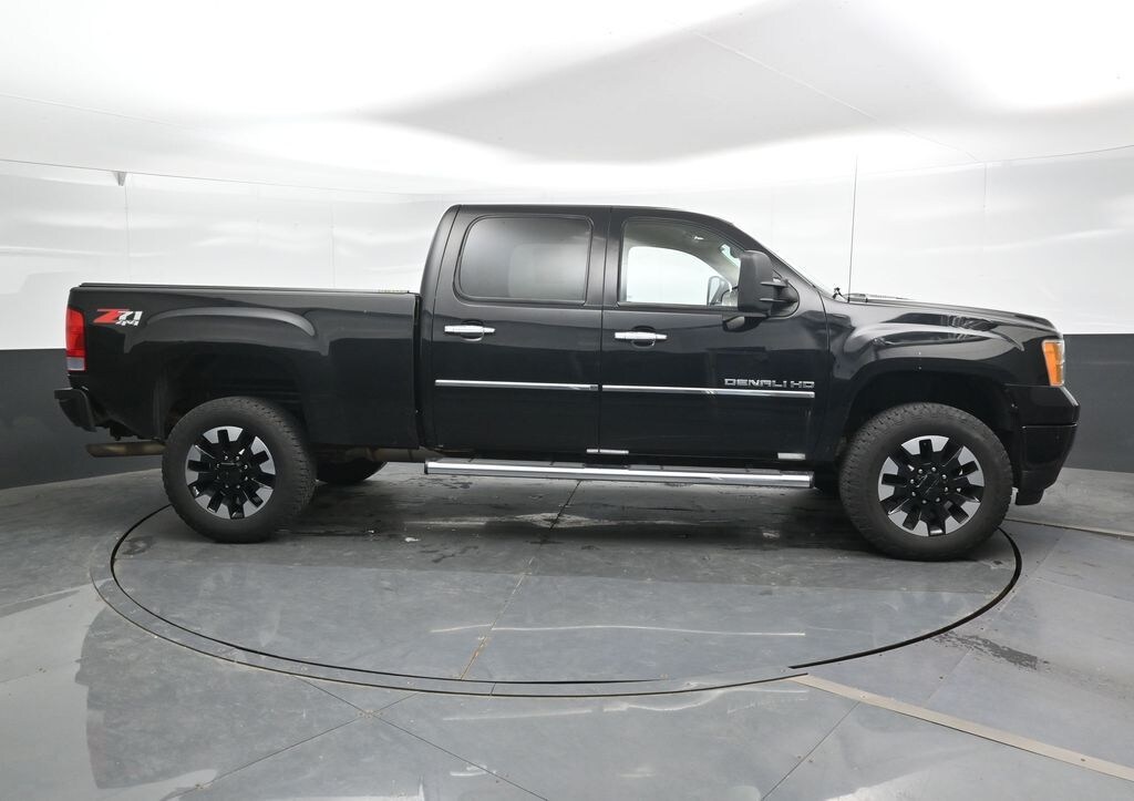 Used 2011 GMC Sierra 2500HD Denali Truck Crew Cab