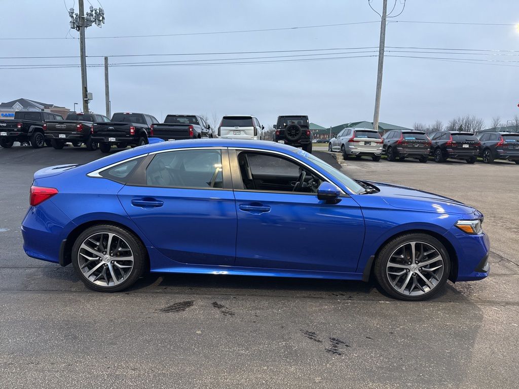 2023 Honda Civic Touring photo 2