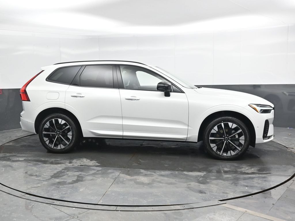 New 2026 Volvo XC60 B5 Plus SUV