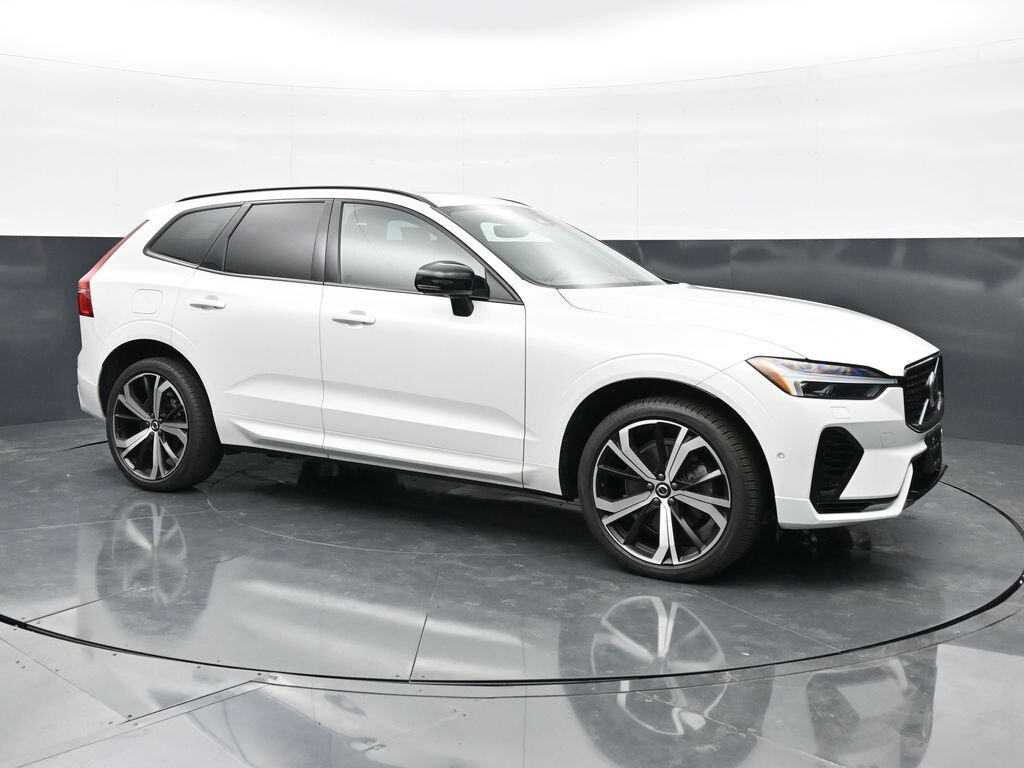 Used 2024 Volvo XC60 plug-in hybrid T8 Ultimate Dark SUV