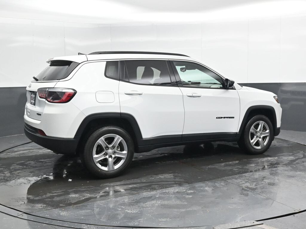 Used 2023 Jeep Compass Latitude SUV