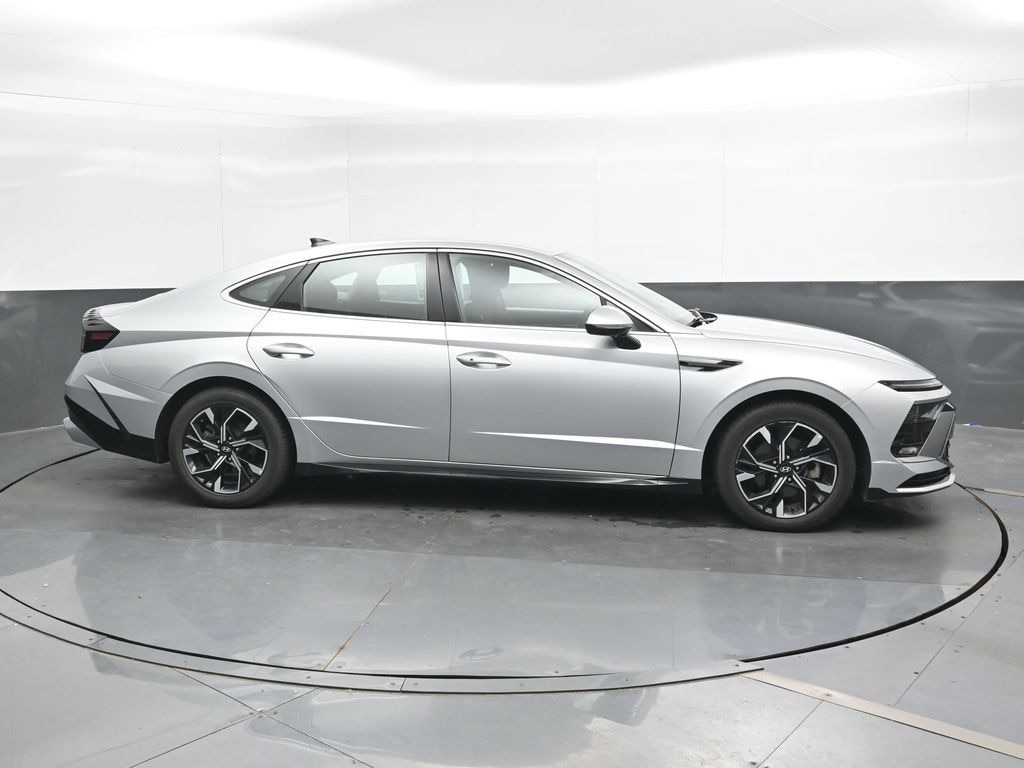 Used 2025 Hyundai Sonata SEL Sedan