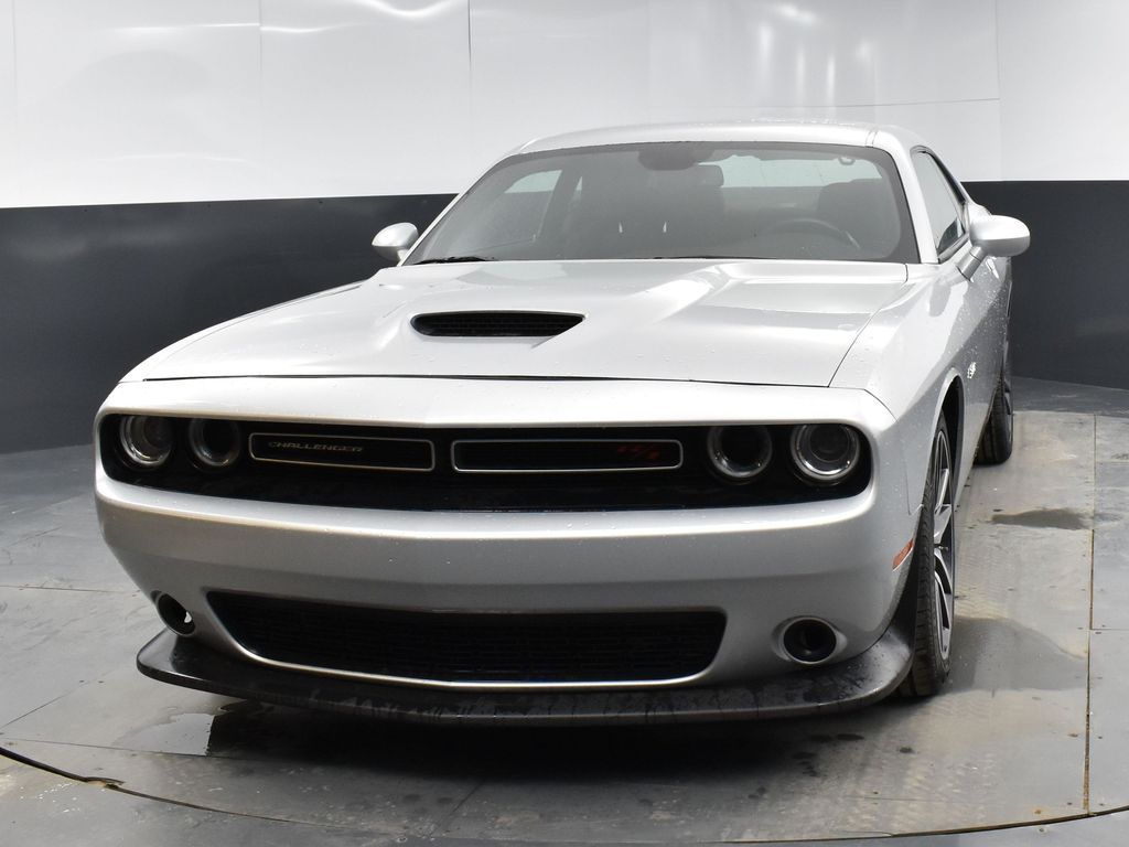 2023 Dodge Challenger R/T photo 3