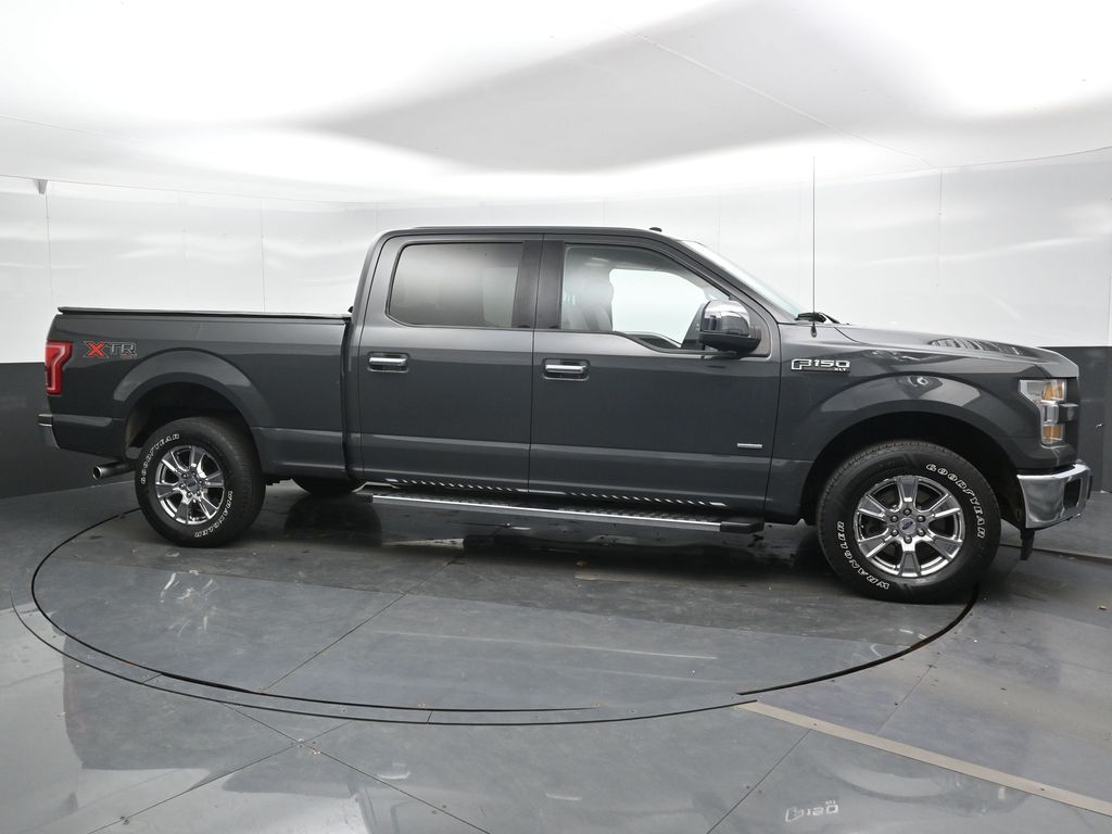 2017 Ford F-150 XLT photo 3
