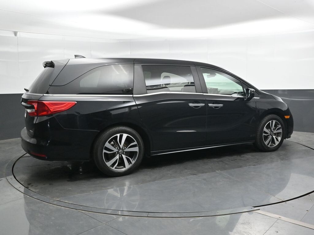 Used 2024 Honda Odyssey Touring Van