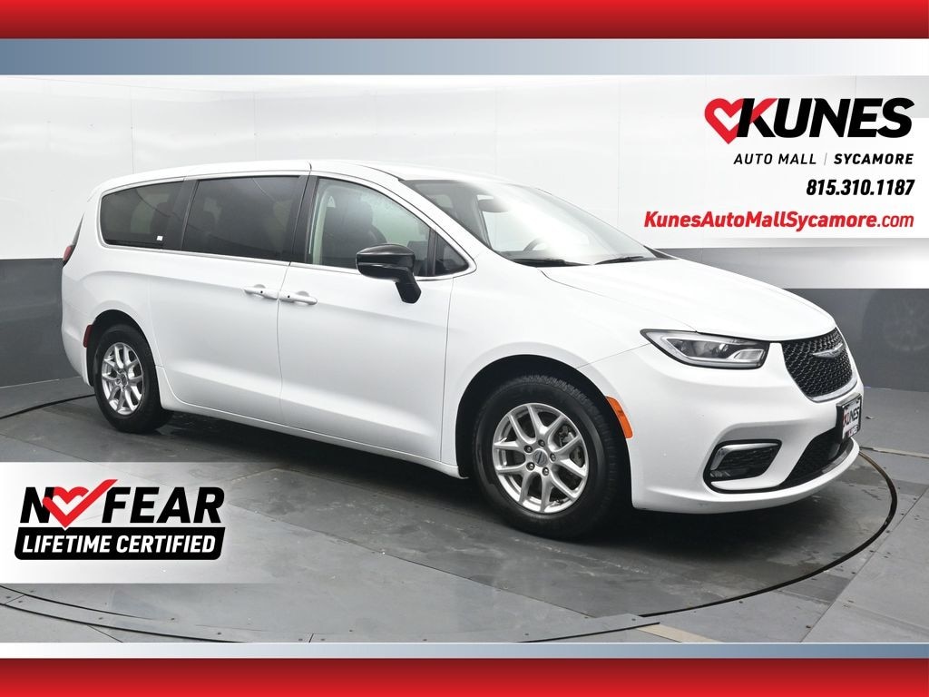 Used 2024 Chrysler Pacifica Touring L Van Passenger Van