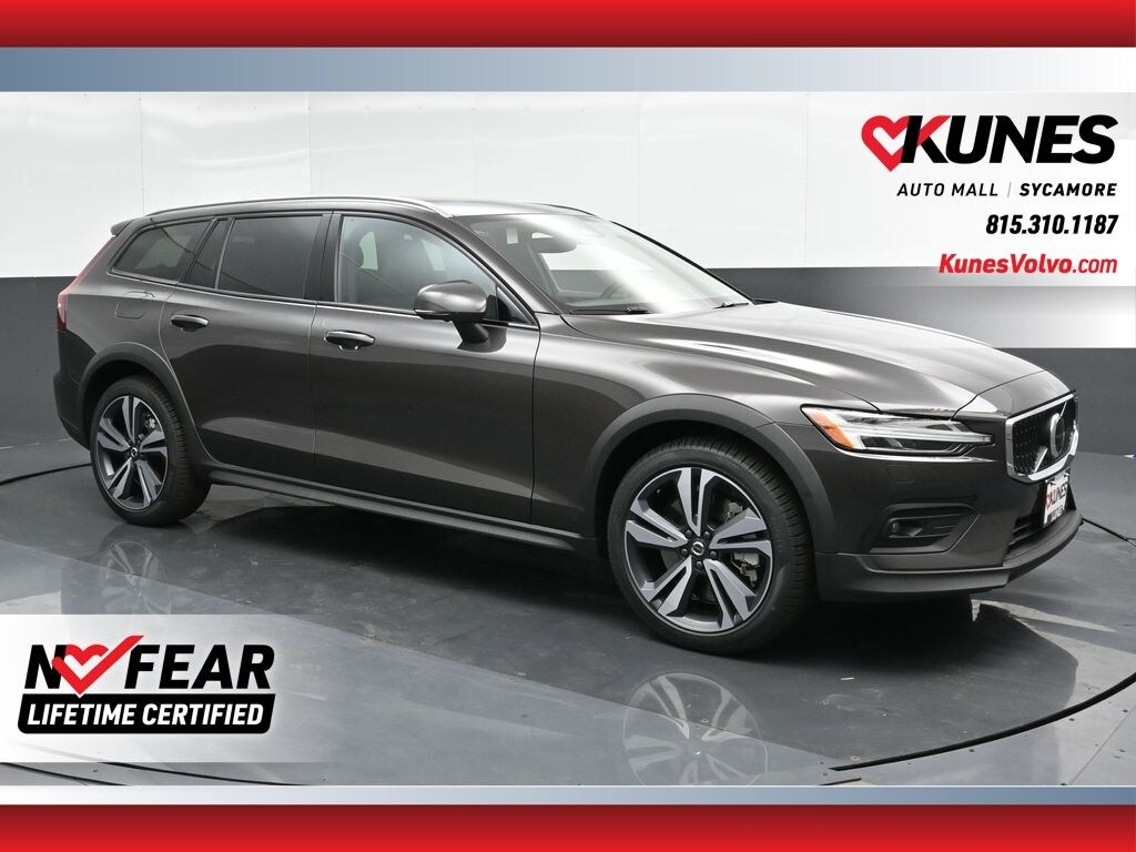 Used 2025 Volvo V60 Cross Country B5 Plus Wagon