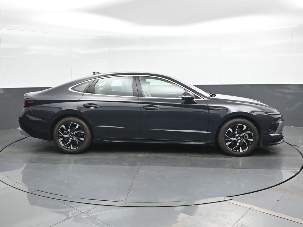Used 2024 Hyundai Sonata SEL Sedan