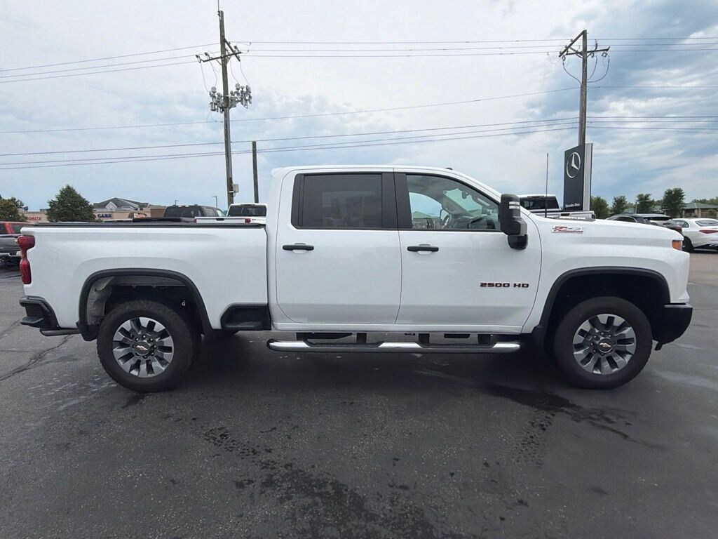 Used 2024 Chevrolet Silverado 2500 HD Custom Truck Crew Cab