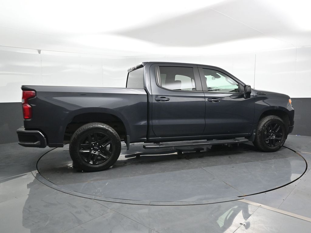 2024 Chevrolet Silverado 1500 RST Z71 photo 2
