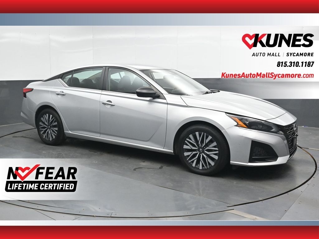 Used 2024 Nissan Altima 2.5 SV Sedan