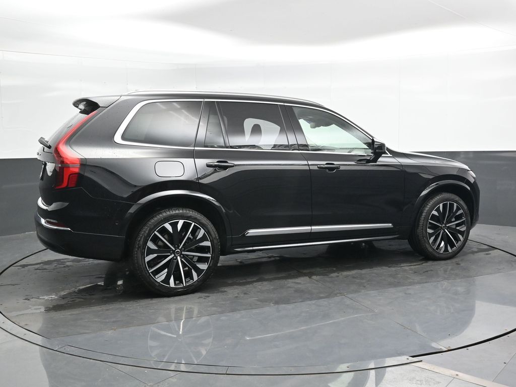 2026 Volvo XC90 Plus - Photo 2