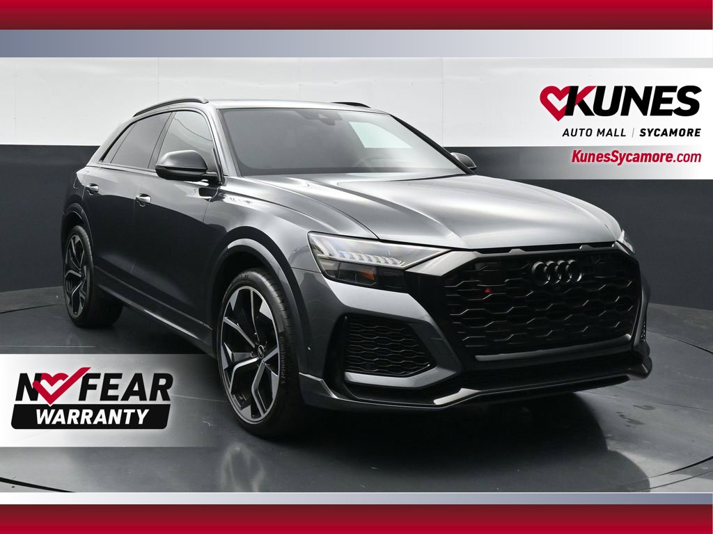  Audi RS Q8