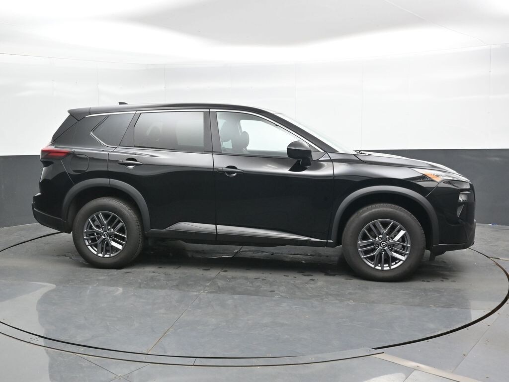 Used 2024 Nissan Rogue S SUV