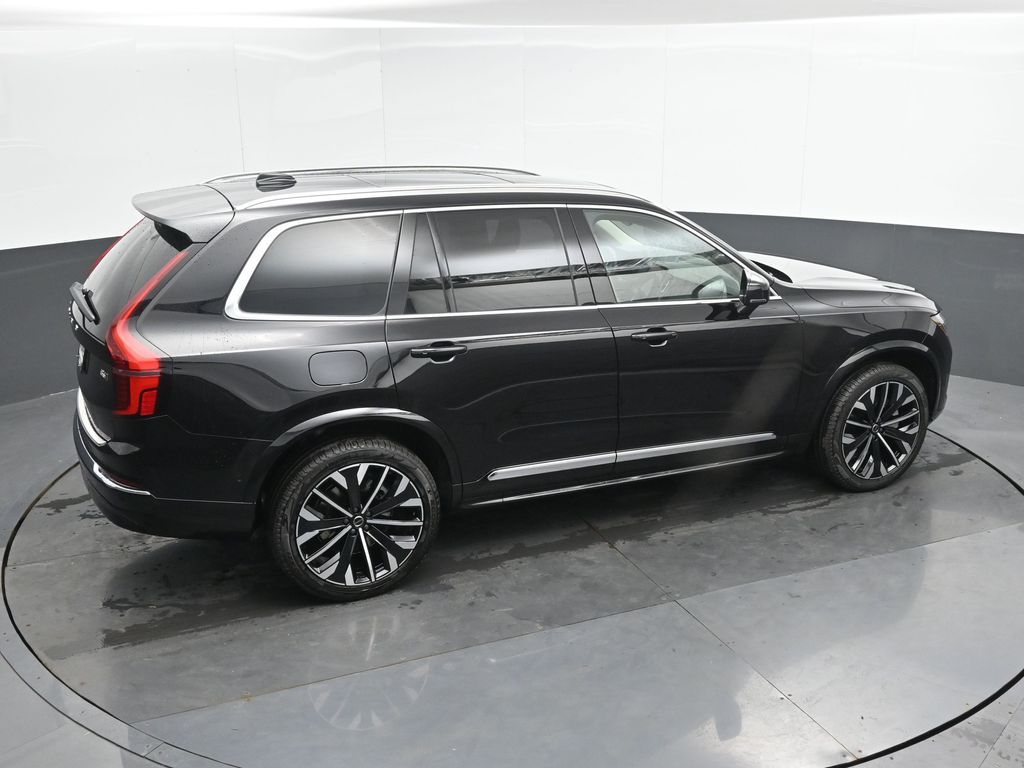 2026 Volvo XC90 Plus - Photo 33