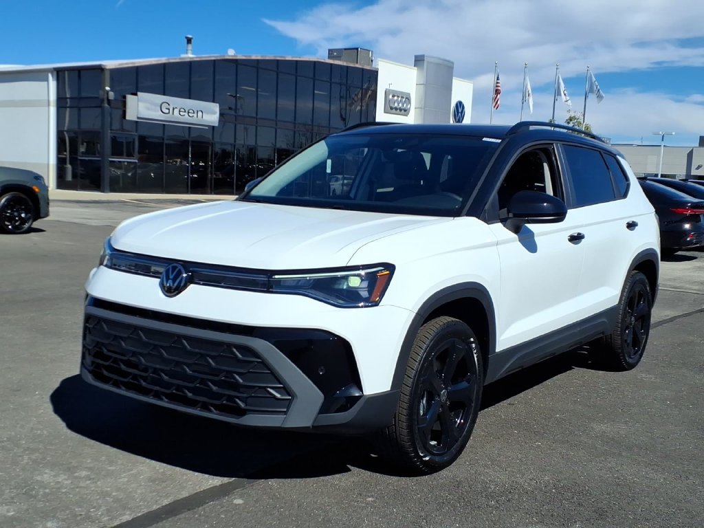 2027 Volkswagen Taos 1.5T SE Black SUV