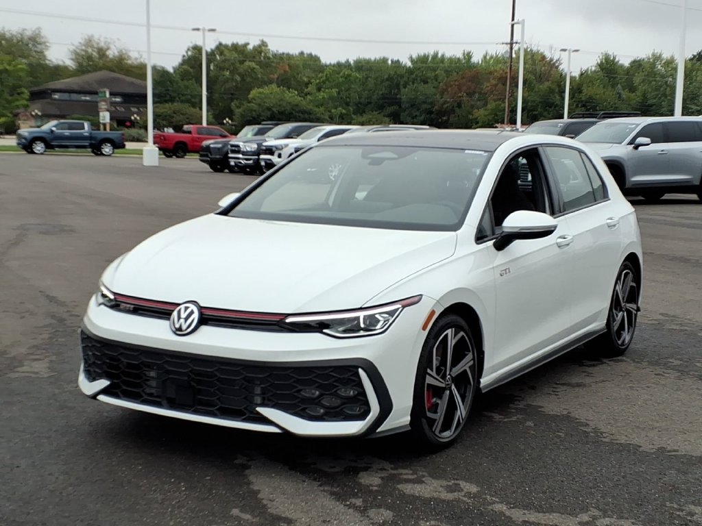 2026 Volkswagen Golf GTI SE Hatchback