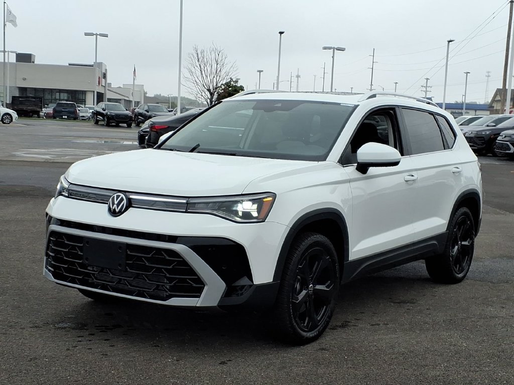 2027 Volkswagen Taos 1.5T SEL SUV
