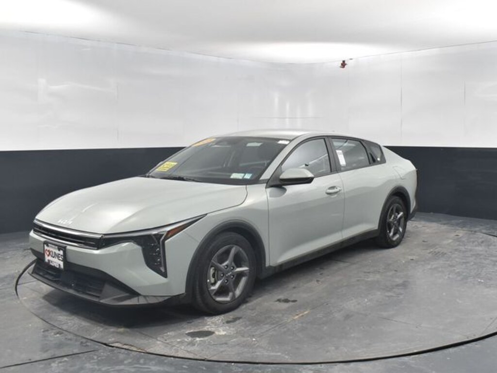 Certified 2025 Kia K4 LXS Sedan