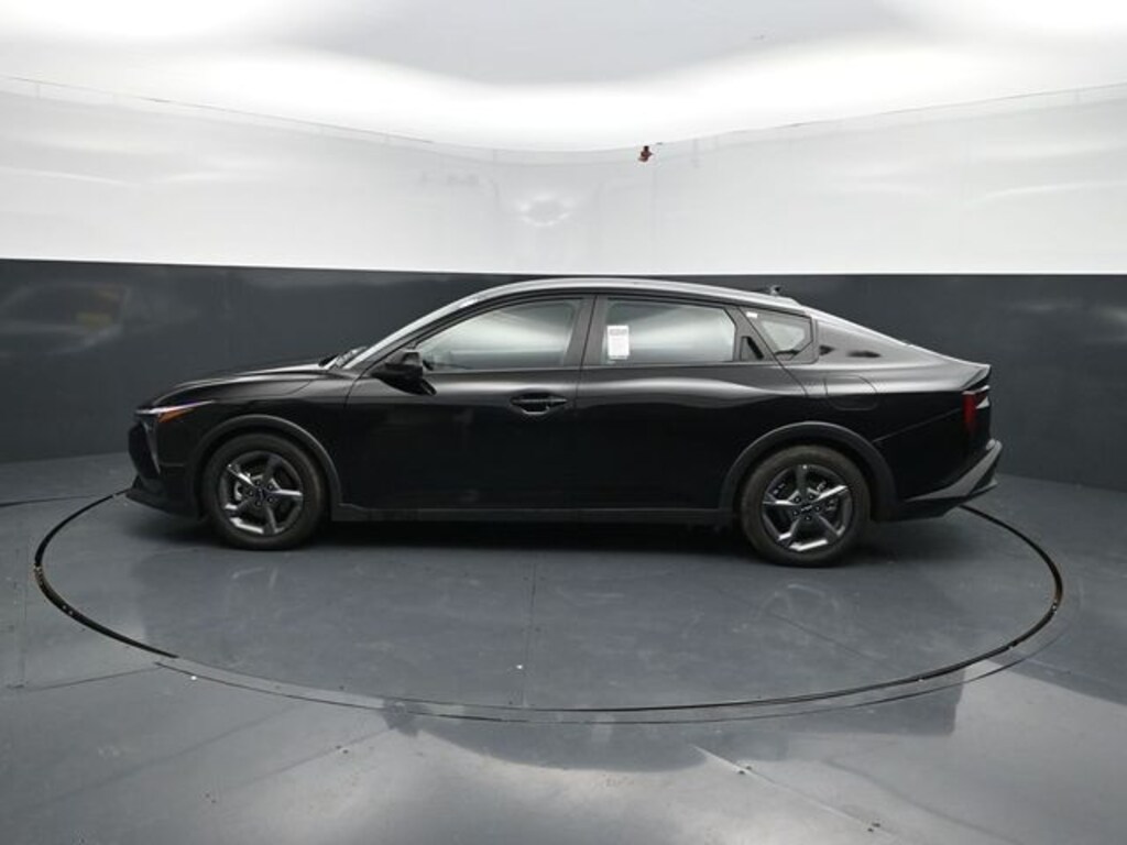 Used 2025 Kia K4 LXS Sedan