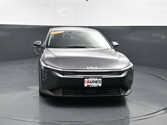 Certified 2025 Kia K4 LXS with VIN 3KPFT4DE8SE070497 for sale in Woodstock, IL
