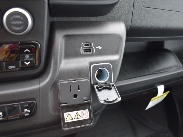 2025 RAM ProMaster Window Van Base - Photo 27