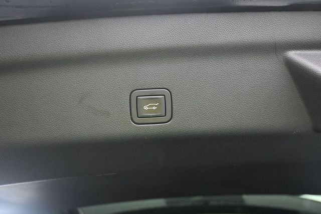 2025 GMC Yukon Elevation - Photo 29