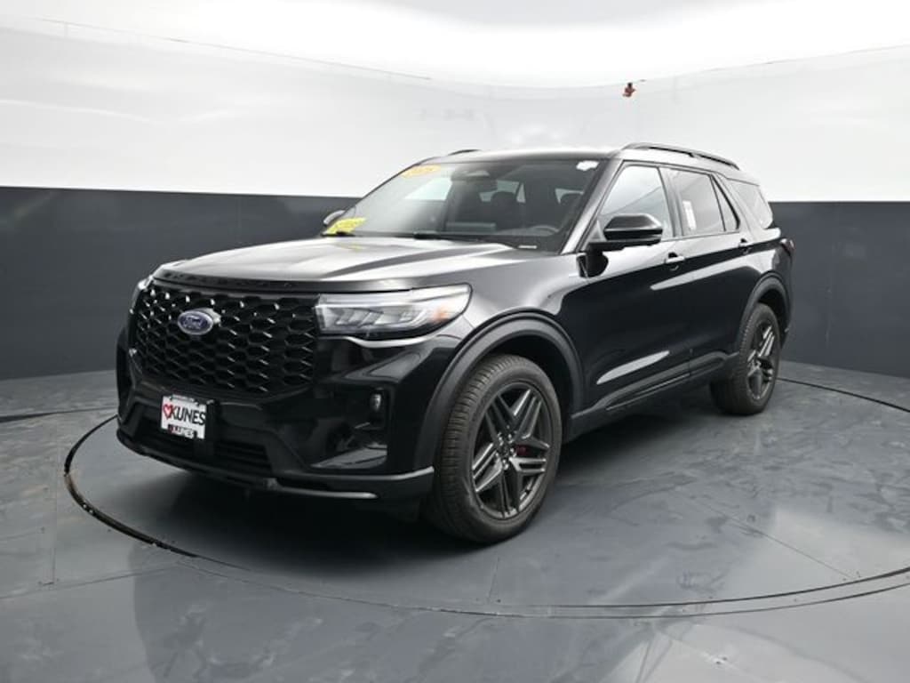 Used 2025 Ford Explorer ST-Line SUV