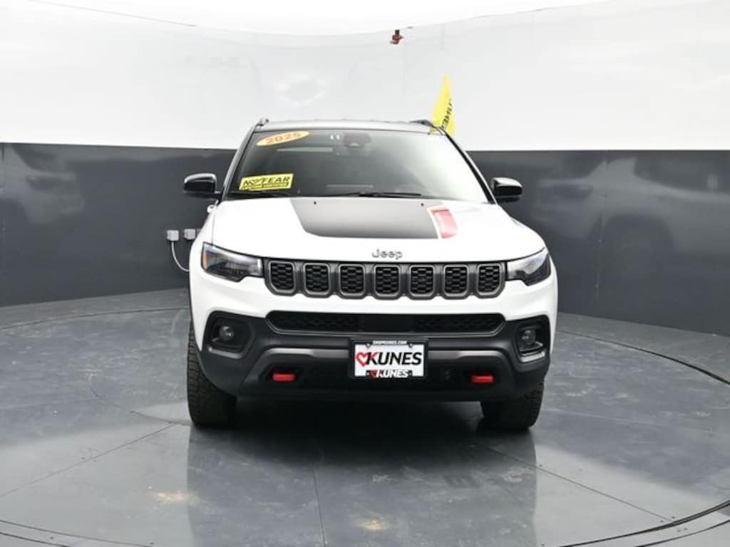 Used 2025 Jeep Compass Trailhawk SUV