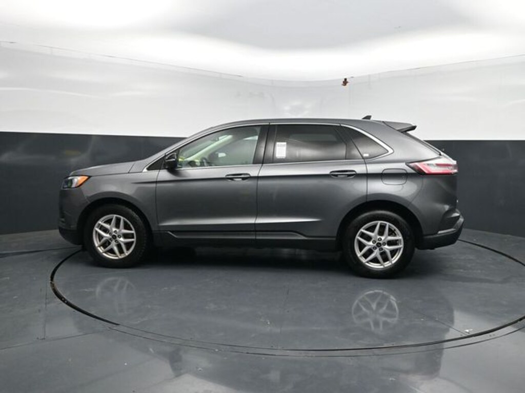 Certified 2024 Ford Edge SUV