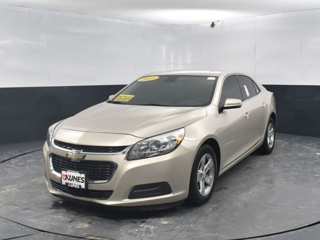 Used 2015 Chevrolet Malibu LT w/1LT Sedan