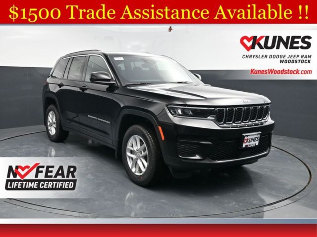 New 2026 Jeep Grand Cherokee Laredo Sport Utility
