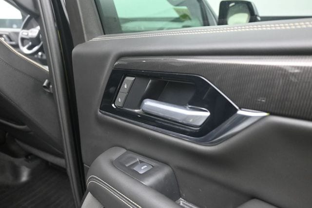 2025 GMC Yukon Elevation - Photo 39