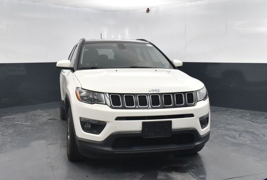 Used 2018 Jeep Compass Latitude 4x4 SUV