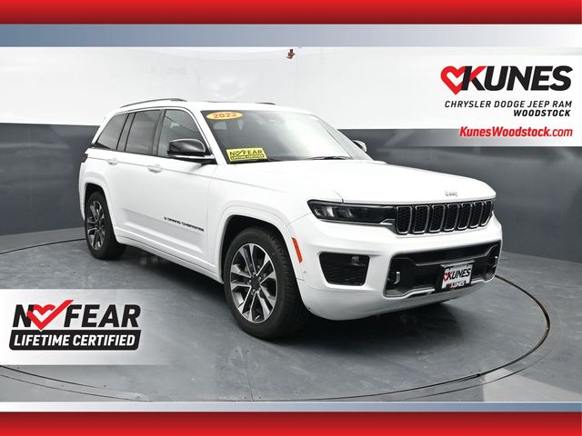 2022 Jeep Grand Cherokee Overland 4x4's photo