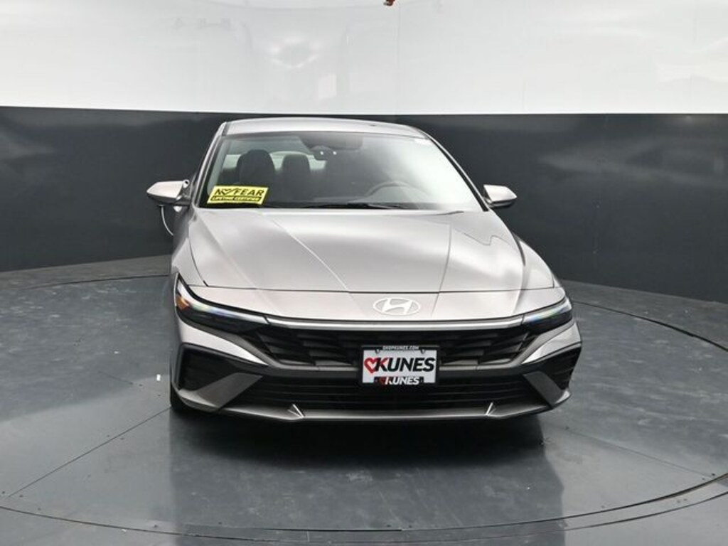 Used 2024 Hyundai Elantra SEL Sedan