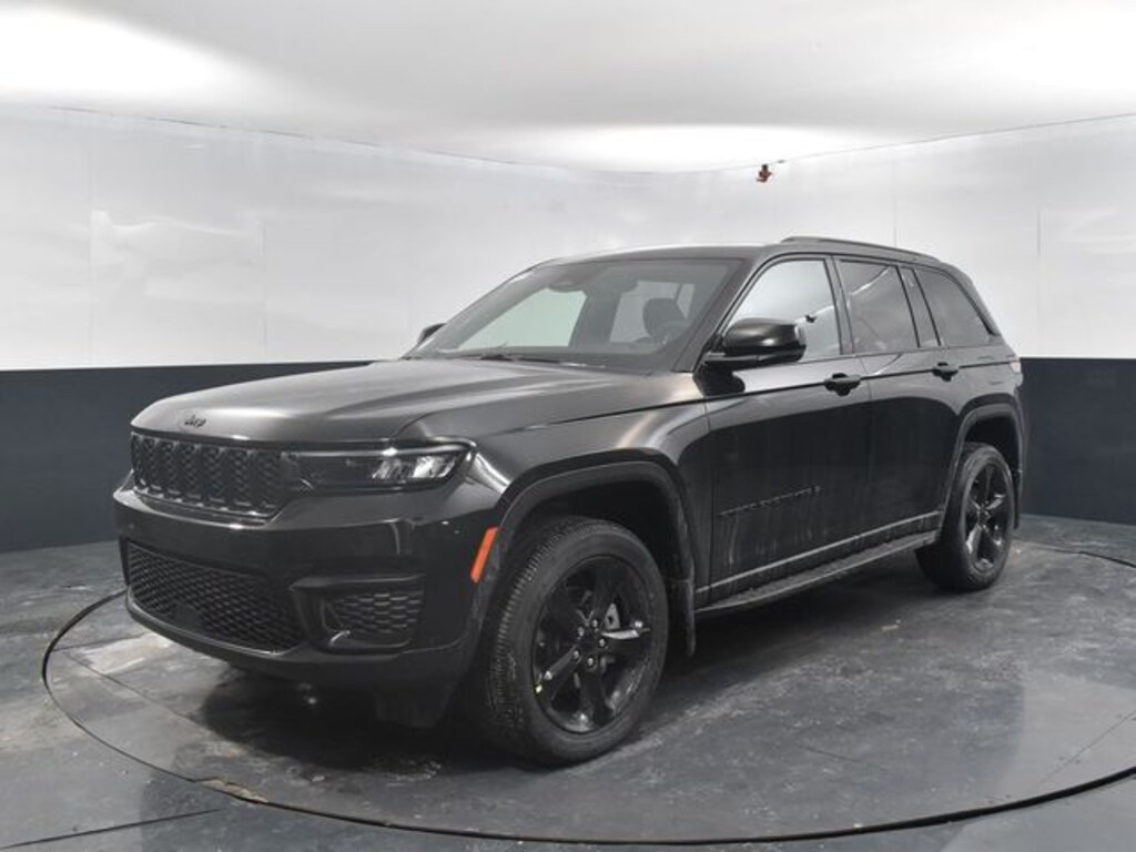 New 2025 Jeep Grand Cherokee Altitude X Sport Utility