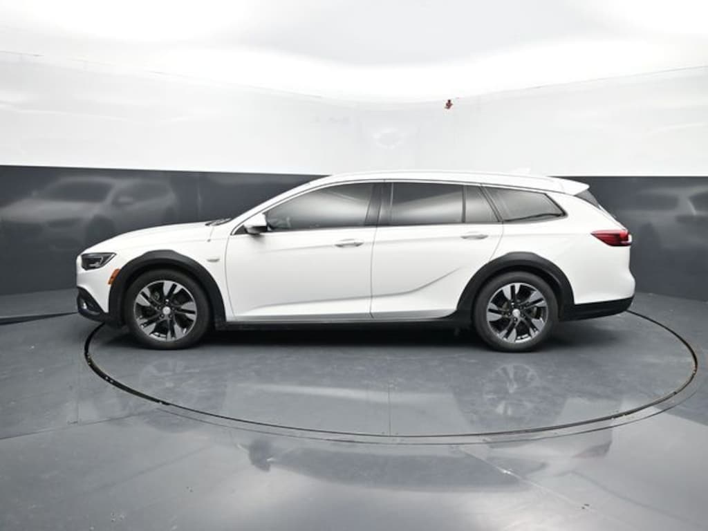 Certified 2018 Buick Regal TourX Essence Wagon