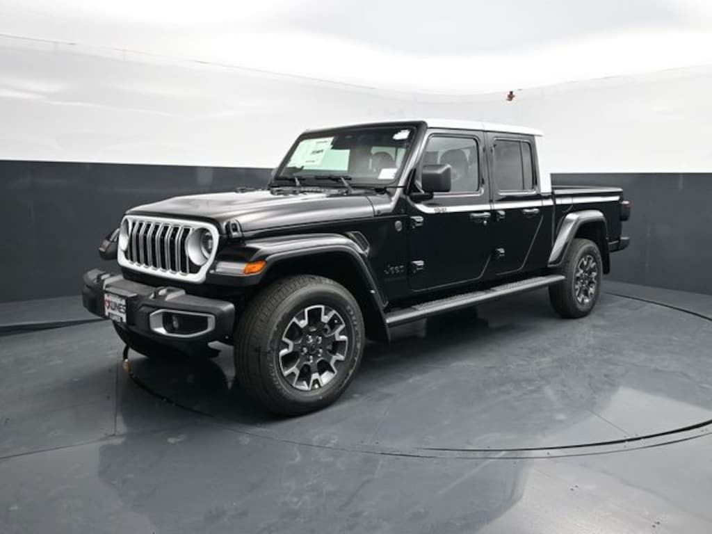 New 2026 Jeep Gladiator Sahara Pickup