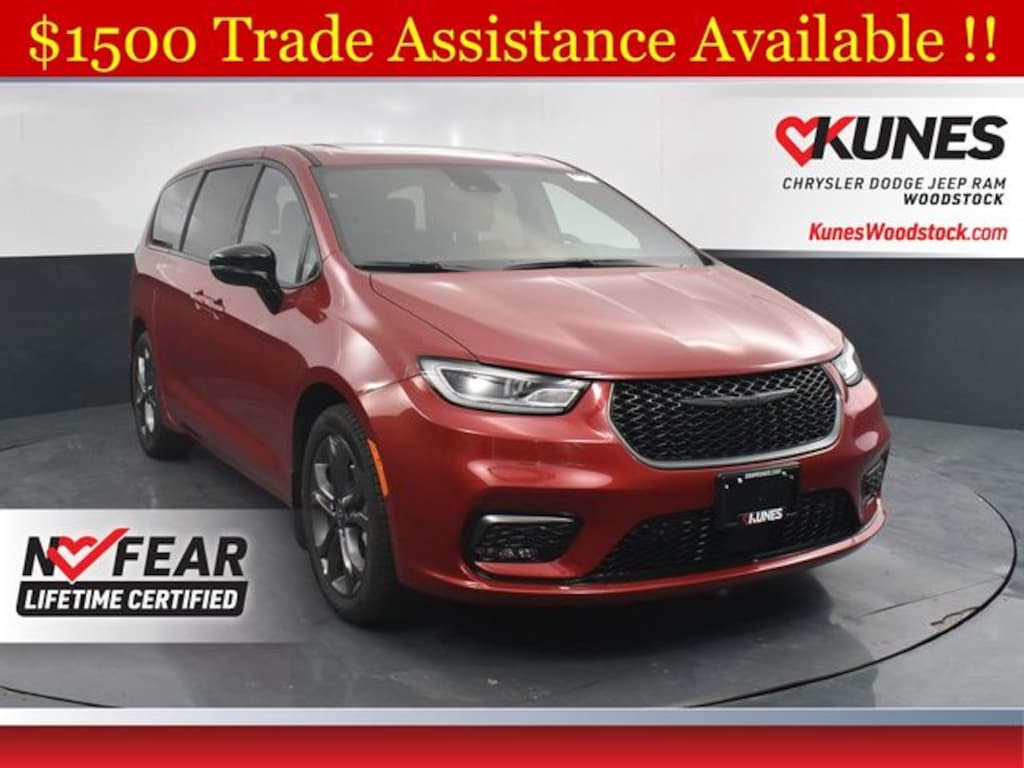 New 2026 Chrysler Pacifica Select Passenger Van