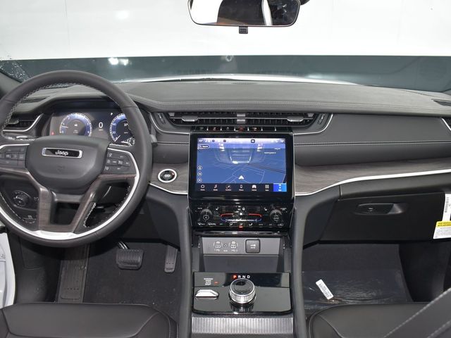 2025 Jeep Grand Cherokee L Limited - Photo 29