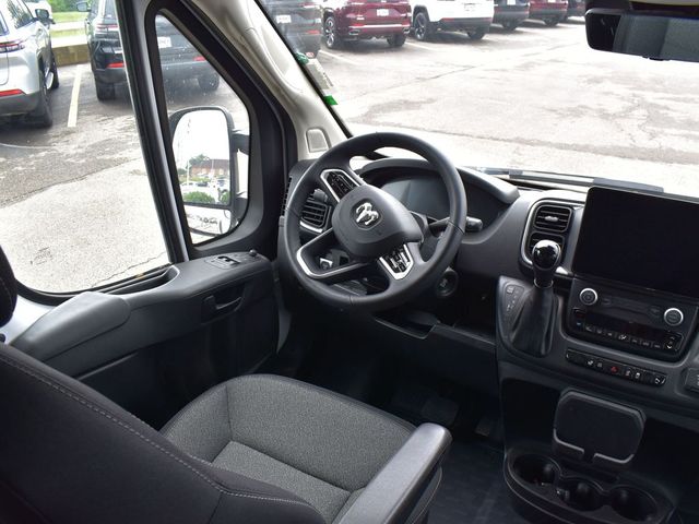 2025 RAM ProMaster Window Van Base - Photo 13