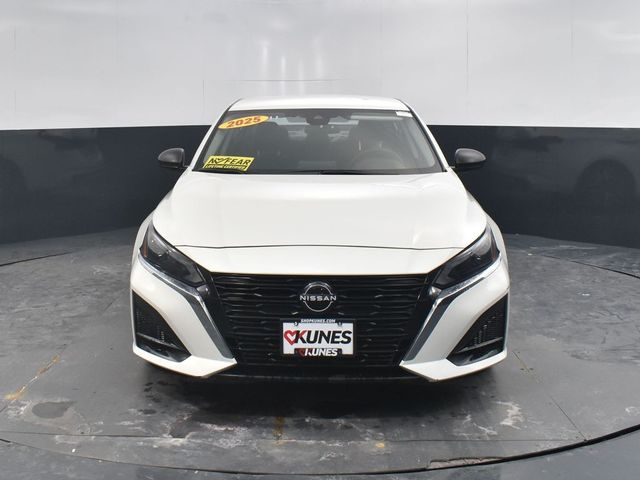 Certified 2025 Nissan Altima SV with VIN 1N4BL4DV7SN318111 for sale in Woodstock, IL