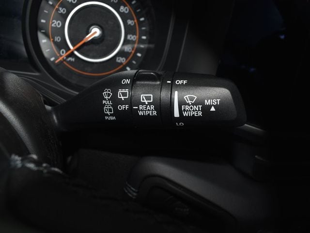 2025 Jeep Wrangler 4-Door Rubicon - Photo 17