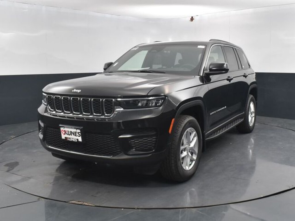 New 2025 Jeep Grand Cherokee Laredo X Sport Utility