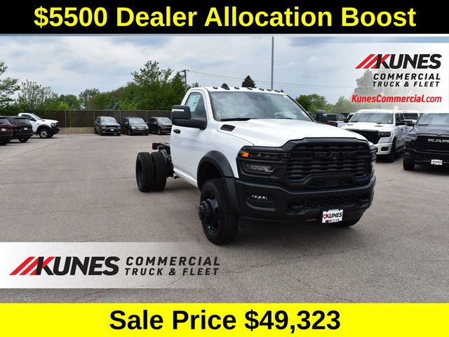 2025 RAM 4500 Tradesman 4X4 Reg Cab SWB DRW 145" WB's photo